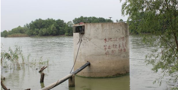 这就是钓鱼自来水厂的取水口.